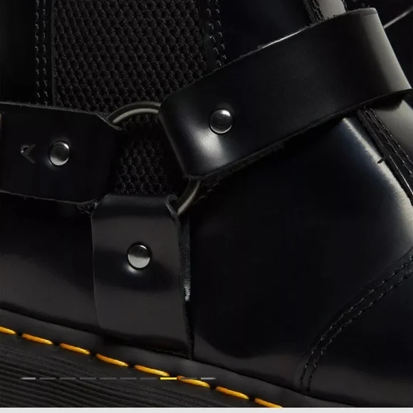 NWT DR. MARTENS WINCOX SMOOTH LEATHER BUCKLE BOOTS - Picture 9 of 11